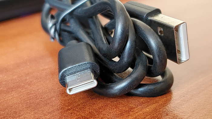 kabel-zaryadnogo-pristroyu-real-el-wl-740