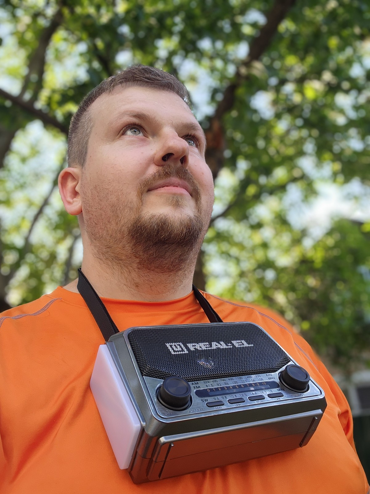 Portativnij-radioprijmach-REAL-EL-X-525